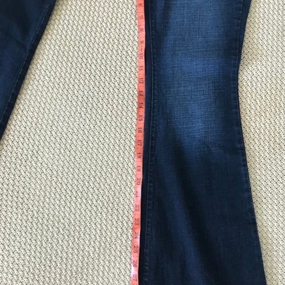 Jessica Simpson Blue Flare Jeans with Classic Indigo Shade NWOT. - Picture 10 of 15